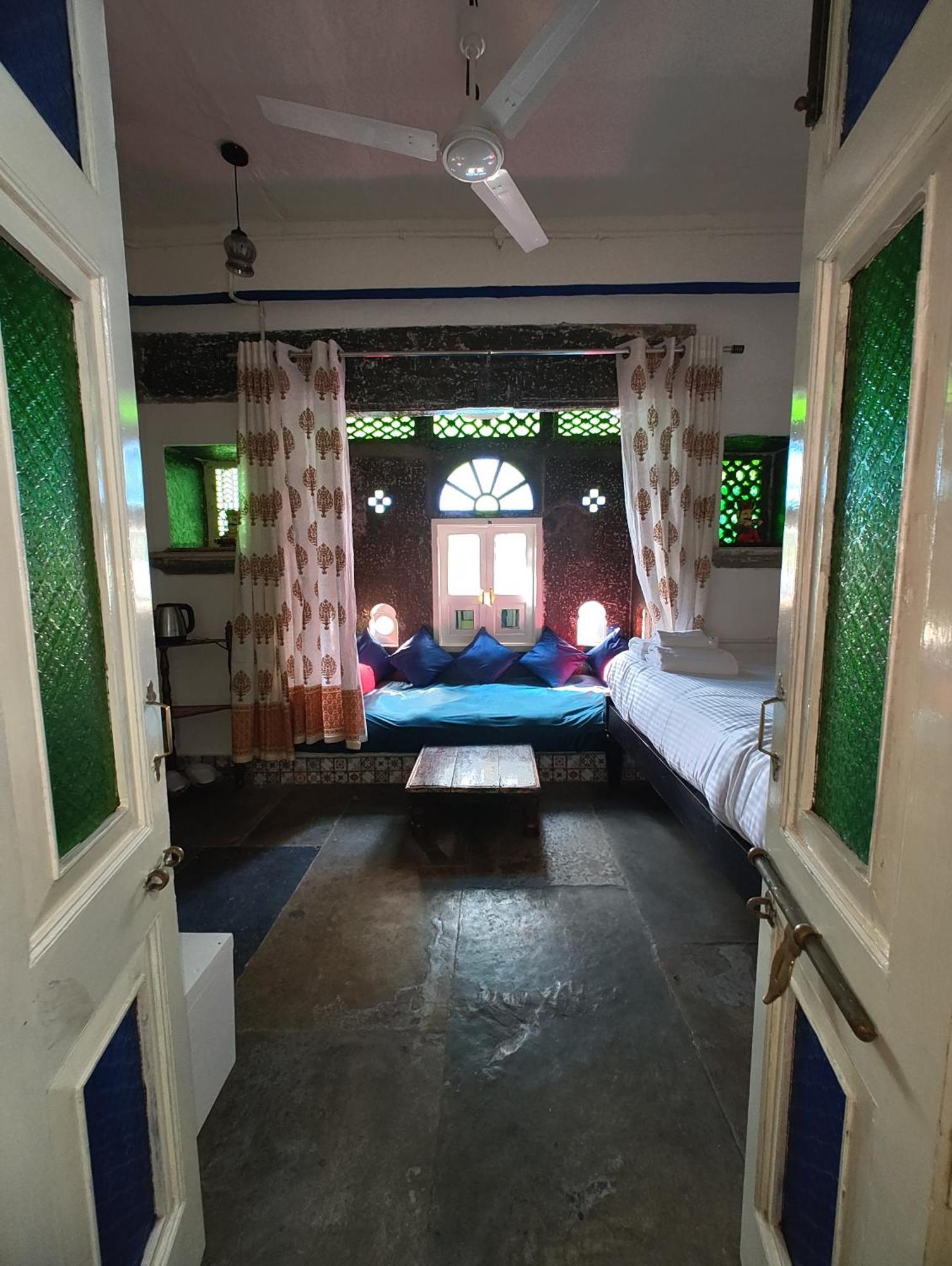 Barefoot Boutique Hotel Udaipur Szoba fotó